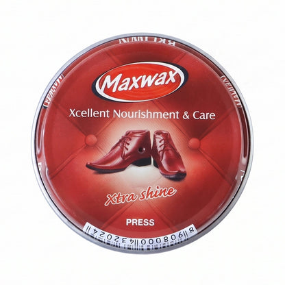 Smooth shine brown shoe polish application